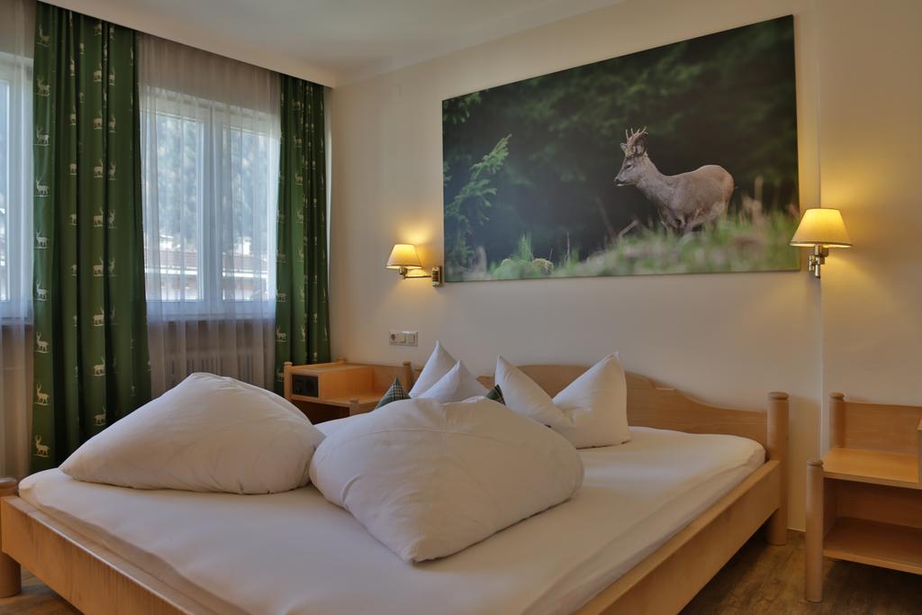 Pension Gletscherblick Fulpmes Room photo